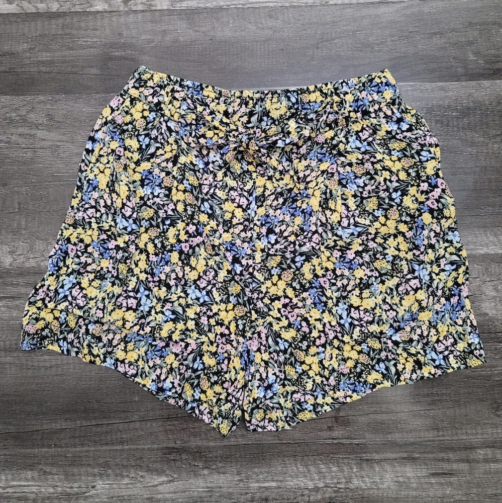 Various Dynamite Dress Shorts